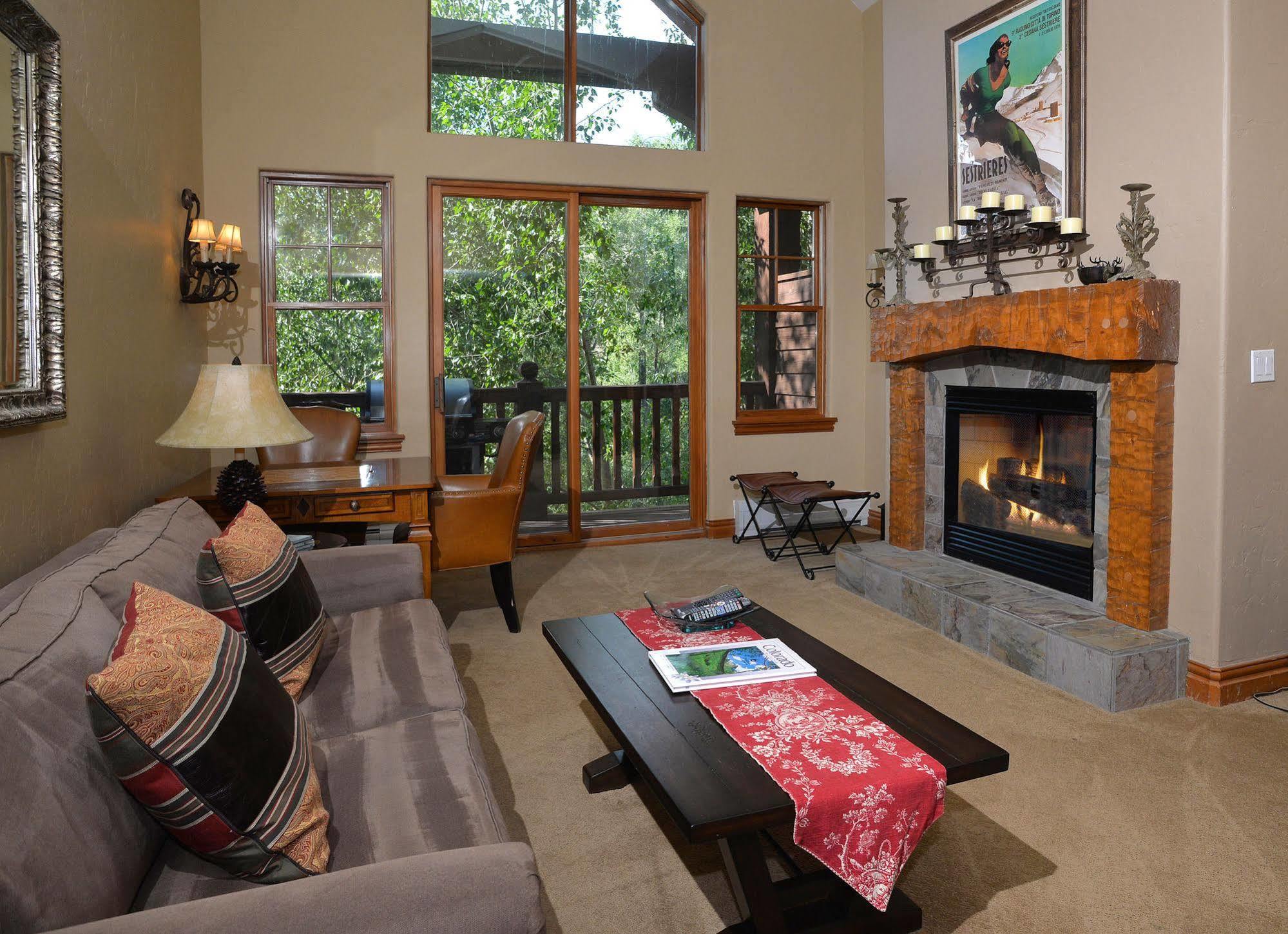 Lodge At Brookside Avon Village Εξωτερικό φωτογραφία