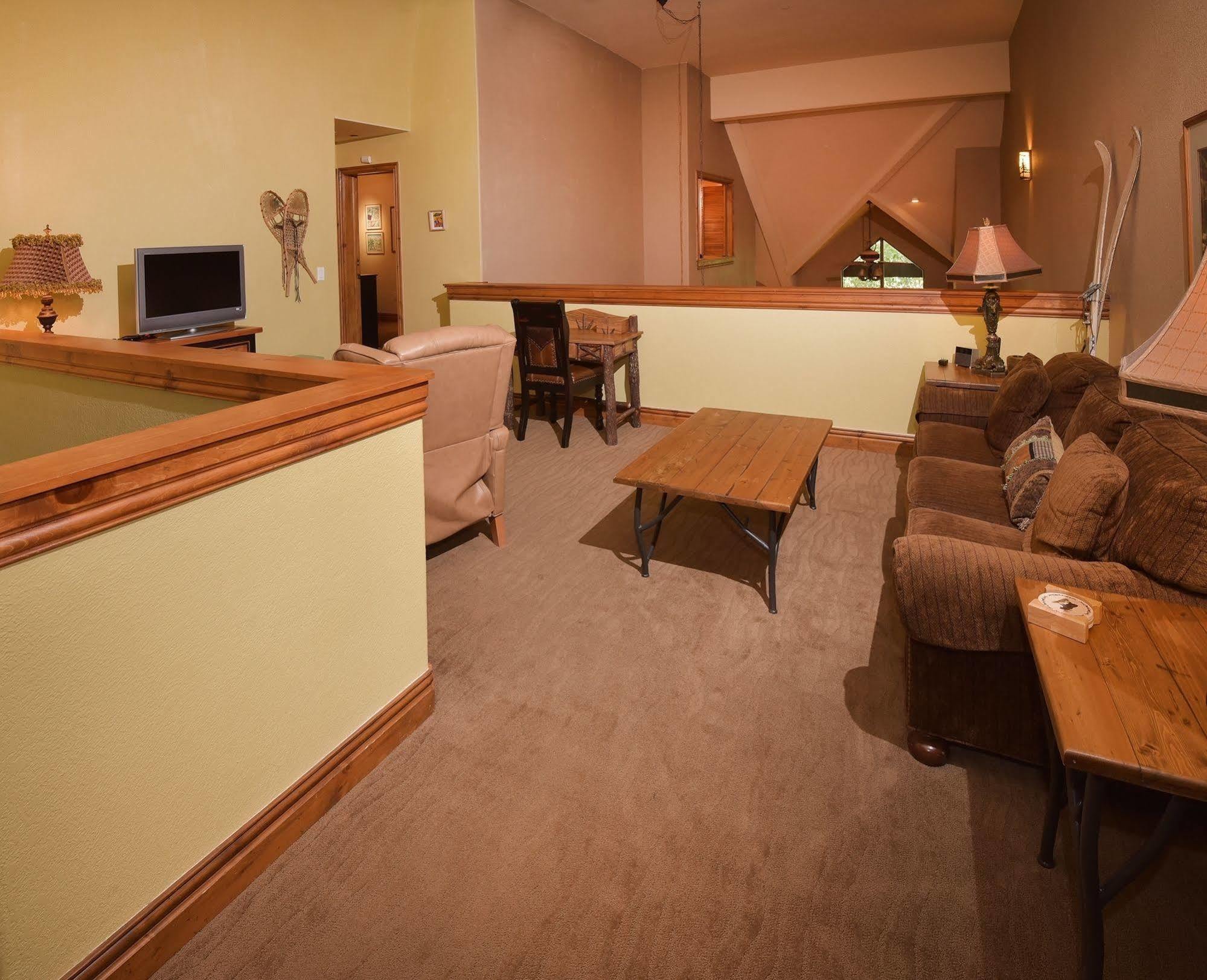 Lodge At Brookside Avon Village Εξωτερικό φωτογραφία