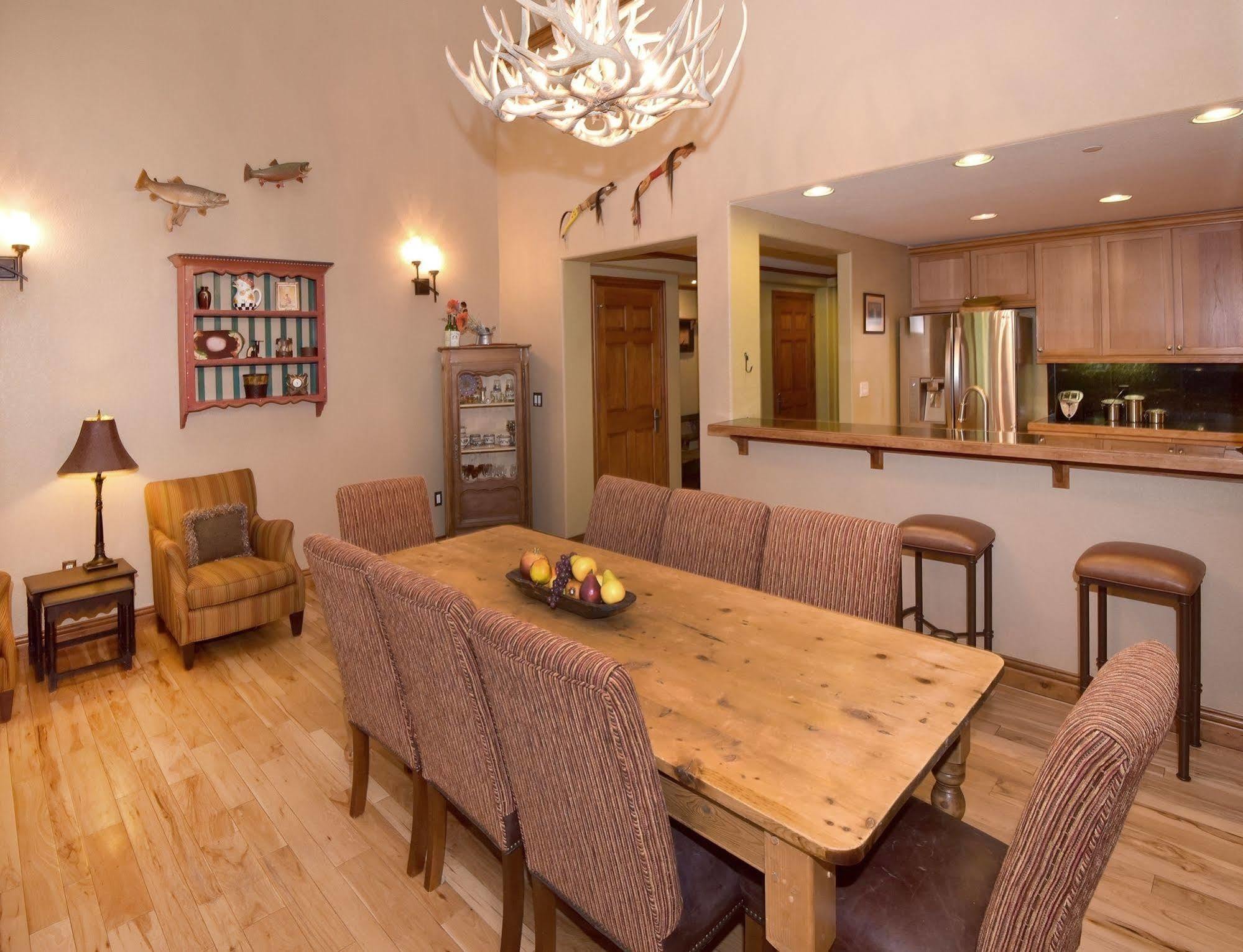 Lodge At Brookside Avon Village Εξωτερικό φωτογραφία